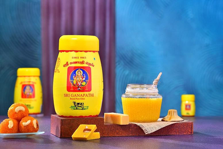 The Best Hotel chefs use three different sizes of ganapathi ghee bottles to make ghee dosas.